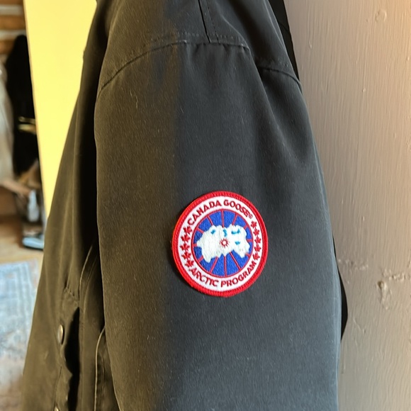 Canada Goose Expedition Women’s coat size Large with fox fur trim hood - Picture 12 of 12